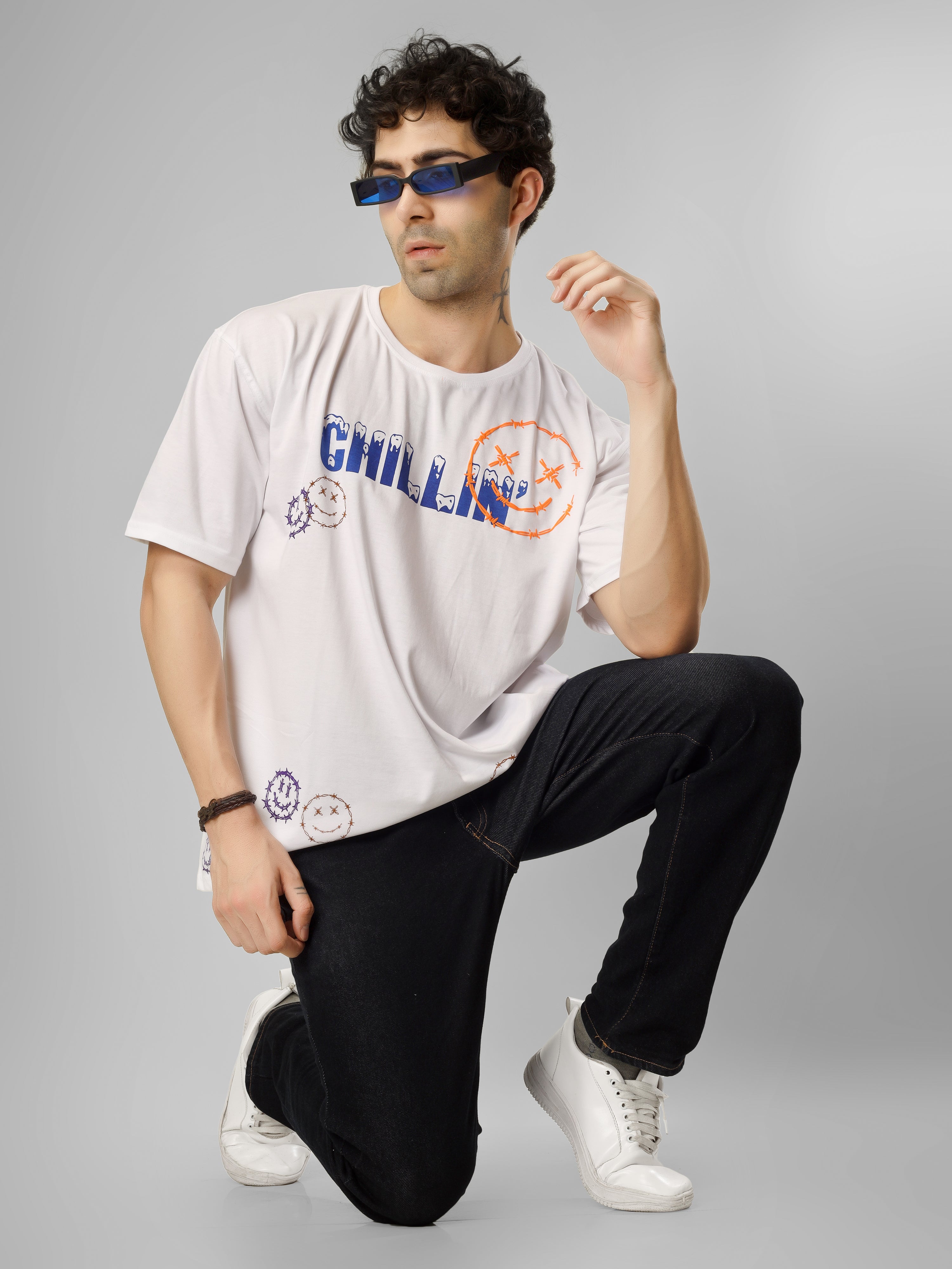 "Chillin” with Barbed Wire Smileys-  Oversized Cotton Streetwear T-Shirt