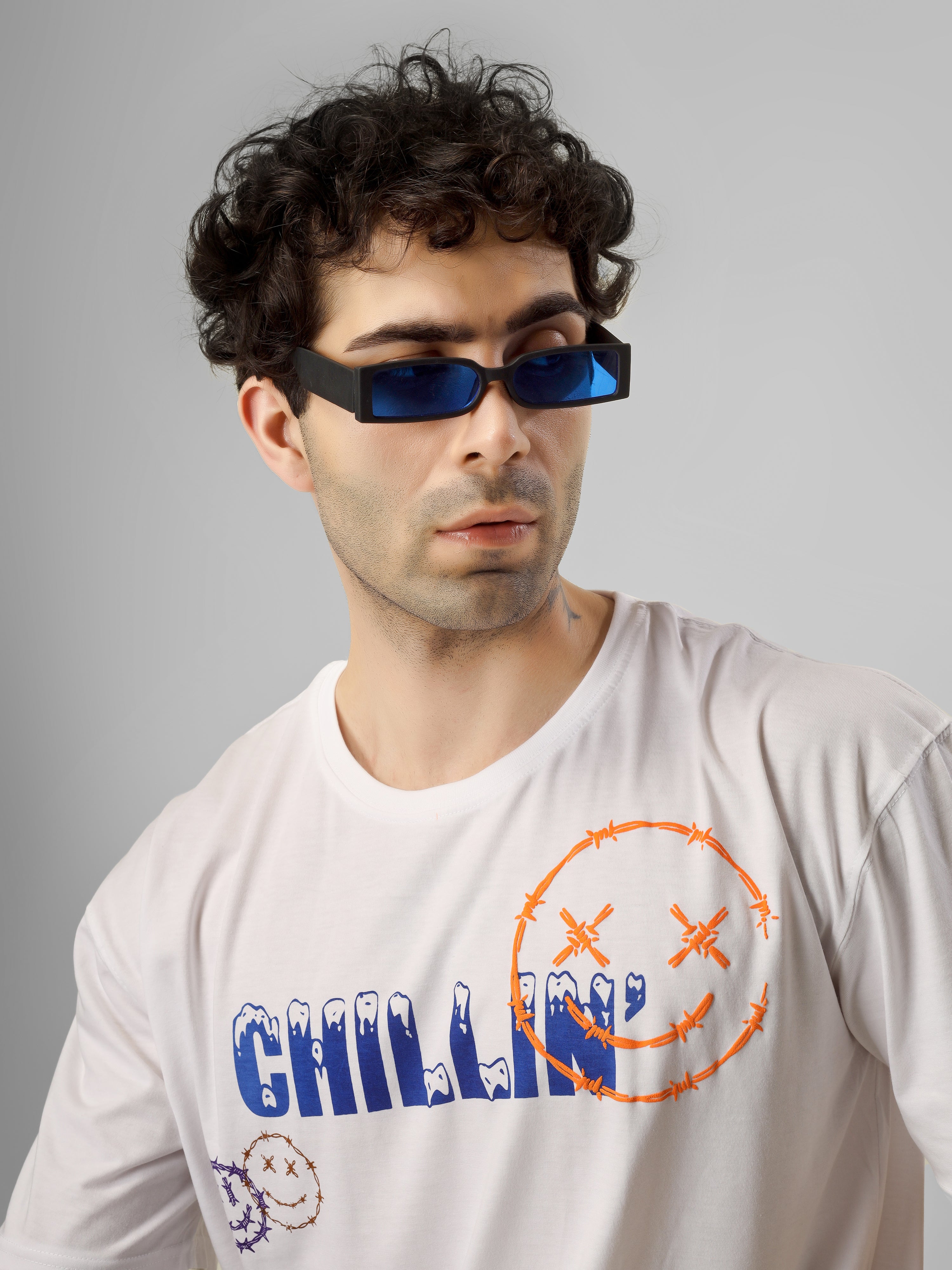 "Chillin” with Barbed Wire Smileys-  Oversized Cotton Streetwear T-Shirt